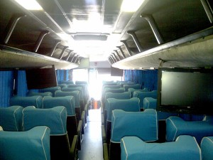Interiores de autobuses turísticos